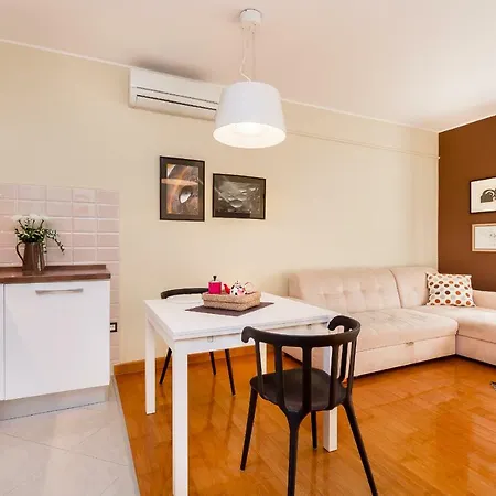 شقة Stylish بولا